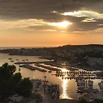 Small Tower גאליאנו דל קאפו