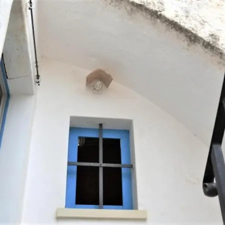Small Tower Гальяно-дель-Капо